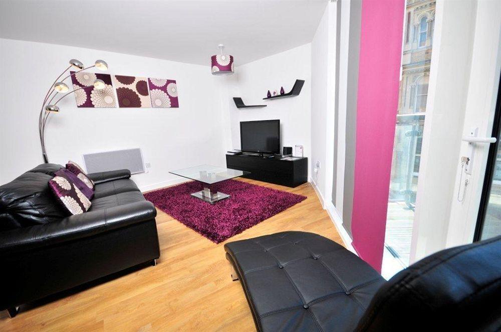 Quayside Serviced Apartments Кардифф Экстерьер фото