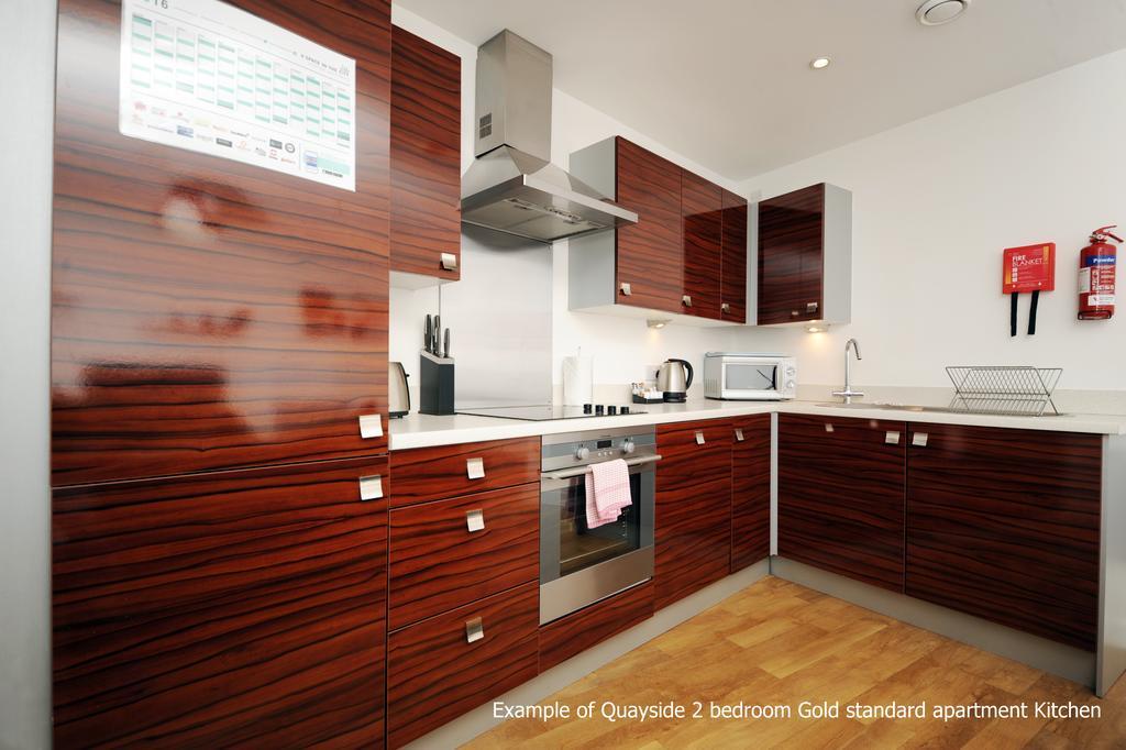 Quayside Serviced Apartments Кардифф Экстерьер фото