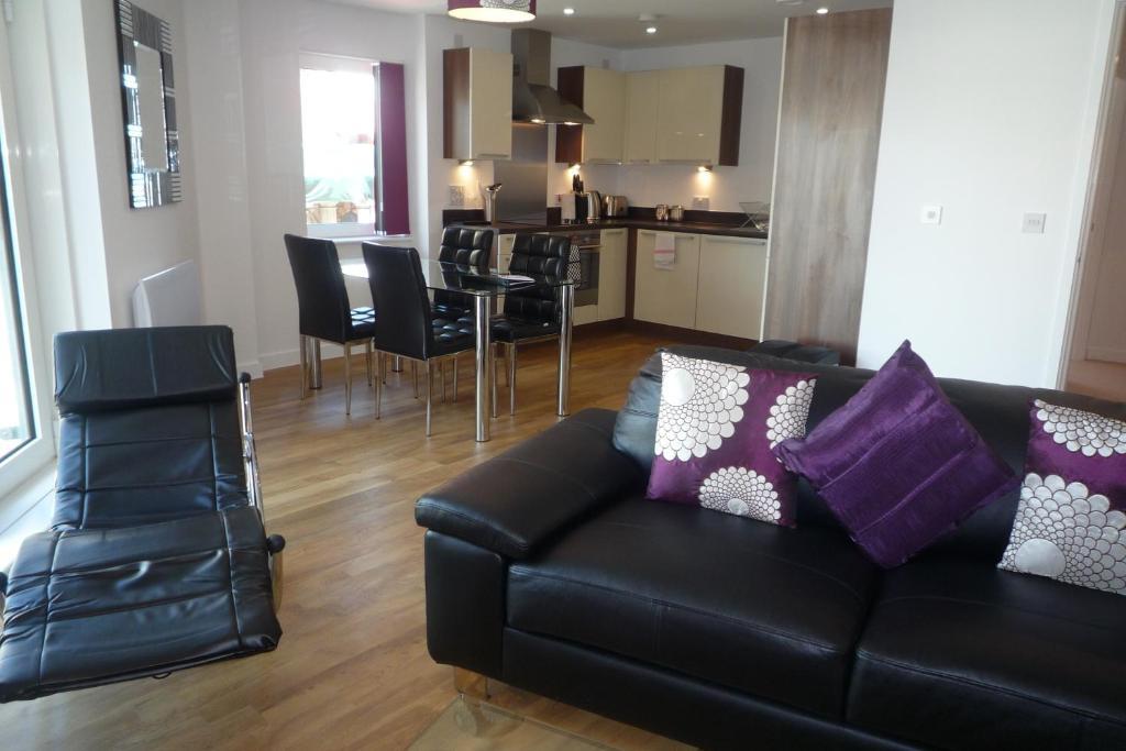 Quayside Serviced Apartments Кардифф Номер фото